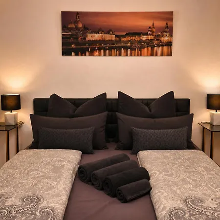 Comfortable On Elbe River *